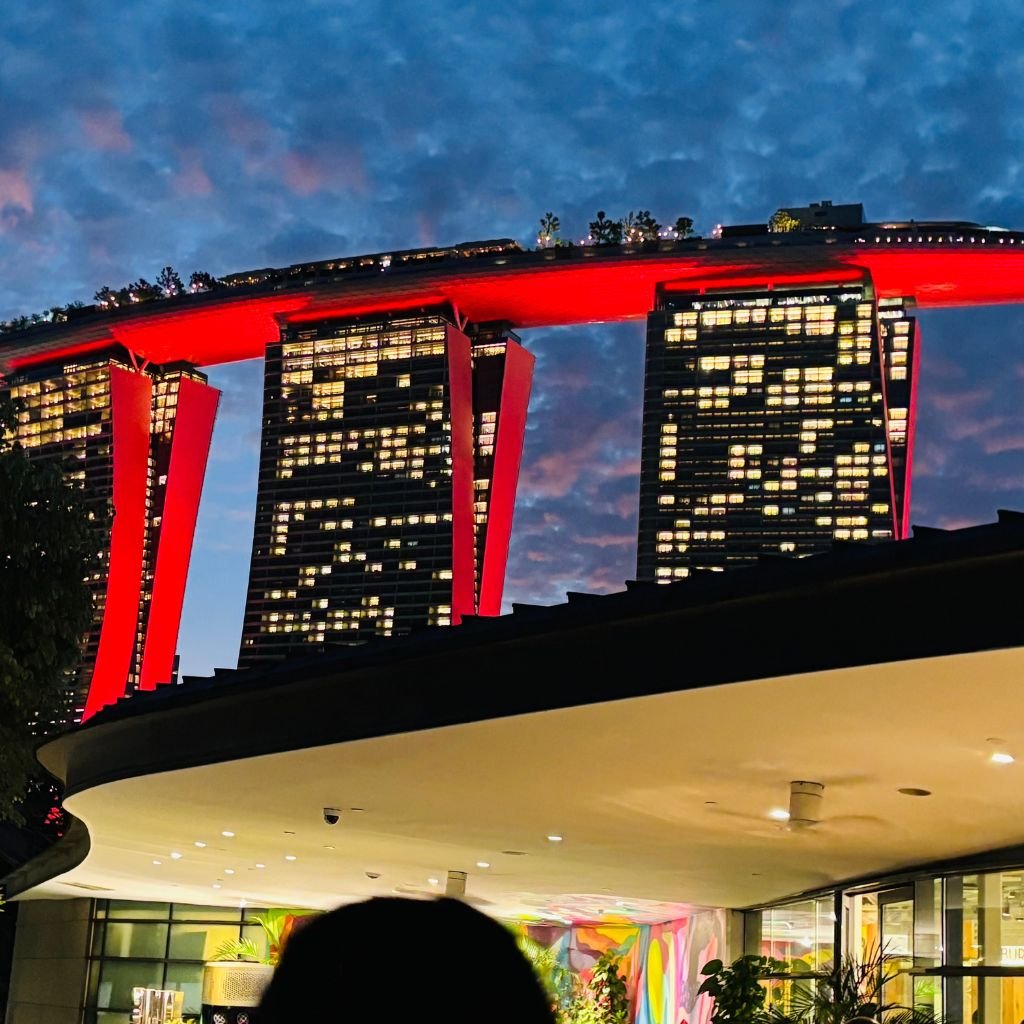marina bay sands singapore at night